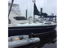 1997 Hunter 40.5 Legend sailboat for sale in Rhode Island