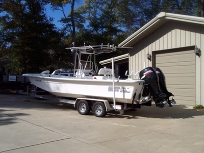 2006 Carolina Skiff 258DLV powerboat for sale in North Carolina