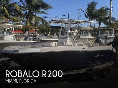 2016 Robalo R200 in Miami, FL