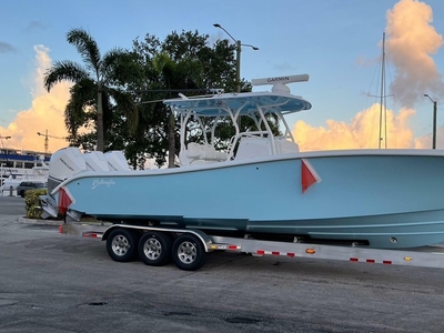 34' 2023 Yellowfin 34 Offshore