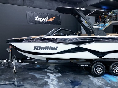 Malibu Boats 22 LSV 2023