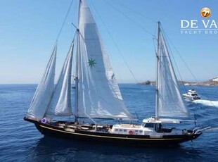 BELIARD CRIGHTON 30M motorsailer for sale