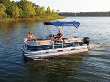 2020 Sun Tracker Party Barge® 18 Dlx