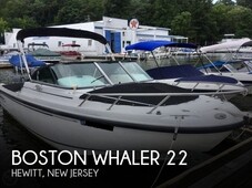 Boston Whaler 22