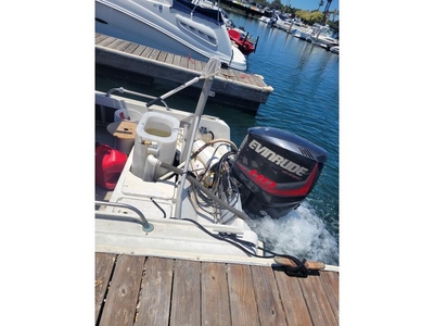 1977 Boston Whaler 22 Outrage powerboat for sale in California