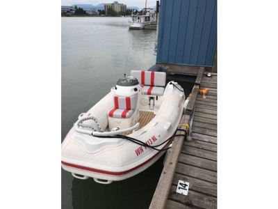 1997 Silverton 372 powerboat for sale in