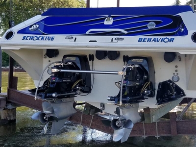 2001 Fountain Lightning powerboat for sale in Michigan
