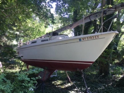 1981 Pearson 26 One Design sailboat for sale in New York