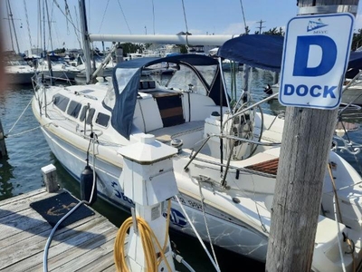 1995 Hunter 336 sailboat for sale in New York