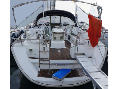 2005 Jeanneau SUN ODYSSEY 45 sailboat for sale in Outside United States