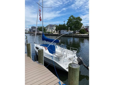 2006 Hunter Hunter 25 sailboat for sale in New Jersey
