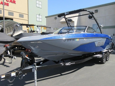 2020 Malibu Boats Wakesetter 25 LSV