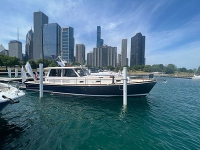 Illinois, GRAND BANKS, Cruising Yacht