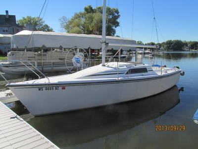 1989 Hunter sailboat for sale in Wisconsin