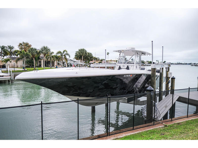 2014 Fountain 38 CC powerboat for sale in Florida