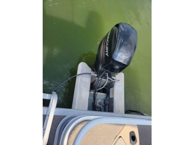 2017 Sun Tracker Fishing Barge 20 PONTOON powerboat for sale in Minnesota