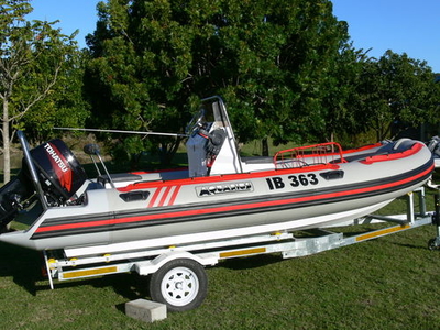 Outboard inflatable boat - 5.5m - Aquarius Inflatables - twin-engine / center console / open