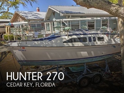 2002 Hunter 270 in Cedar Key, FL