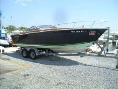 1978 SEACRAFT 23 powerboat for sale in North Carolina