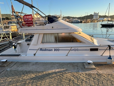 1999 Rodman 900 | 29ft