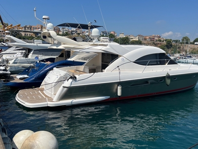 2011 Riviera 5000 Sport Yacht | 54ft