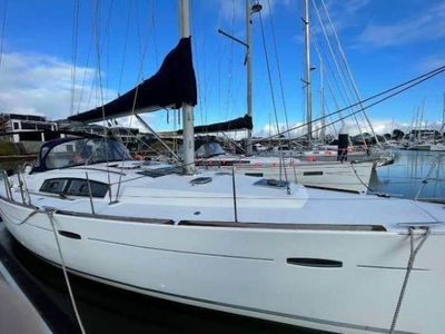 BENETEAU OCEANIS 43 EXCEPTIONAL CONDITION WITH LOW HOURS