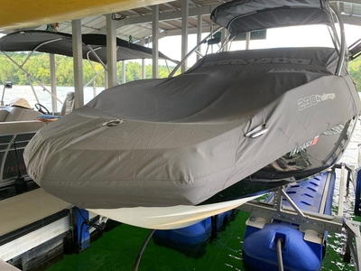 2009 Sea Doo 230 Challenger SP powerboat for sale in Tennessee
