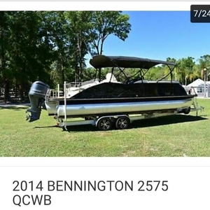 2014 Bennington Pontoon Boat, 2575 QCW W/ Yamaha 250 Motor, Like New Condition