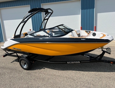 2015 SCARAB 195 HO Jet Boat ONLY 124 HOURS W/ Tower. Like A Seadoo Or Yamaha