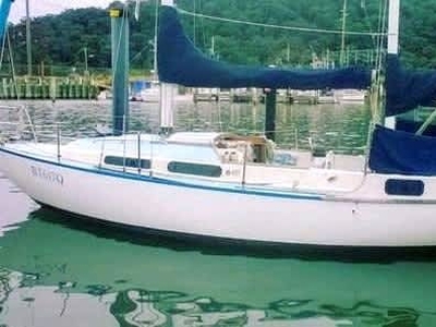 32 ketch rigged centre console sailing yacht