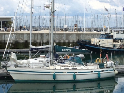 Bretagne, CONTEST, Cruising Sailboat