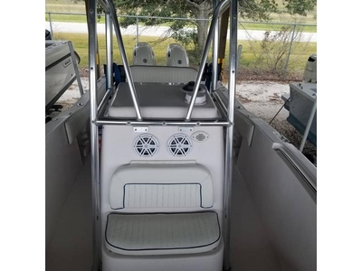 2004 Grady White 257 powerboat for sale in Florida