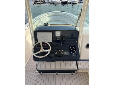 2013 Pursuit ST 310 Sport powerboat for sale in Florida