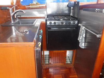 1973 Chung Hwa CHB 34 powerboat for sale in