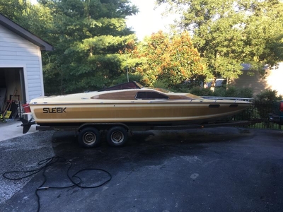1982 Sleekcraft Ambassador powerboat for sale in Tennessee
