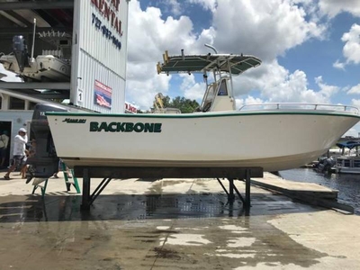 1989 Mako 261 powerboat for sale in Florida