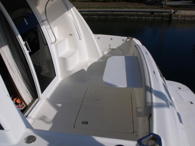 2004 Silverton 410 Sport Bridge powerboat for sale in Florida