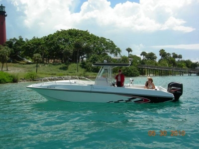2005 Fountain Tournament Edition powerboat for sale in Florida