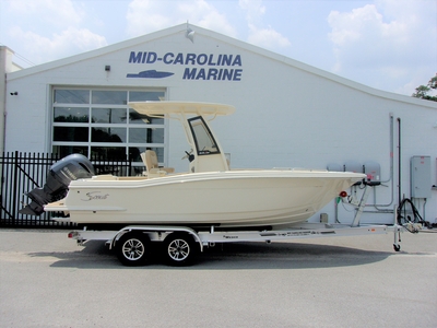 2023 Scout Boat Company 215 XSF