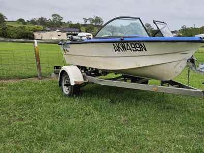 Runabout 4.2m boat