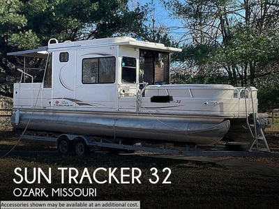 Sun Tracker 32 Party Cruiser For Sale!