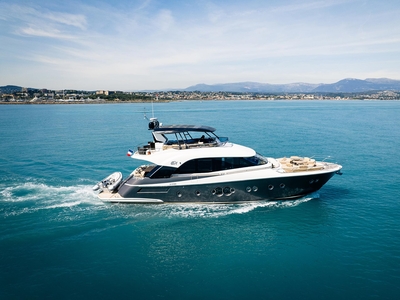 2016 Monte Carlo YachtsMCY 70