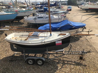 For Sale: 1982 Oysterman 16
