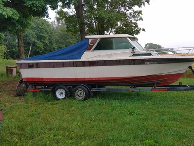 1976 Sportcraft Boat
