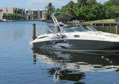 Sea Ray 280 Sundeck - One Owner - Dry Stored - 496 Mag