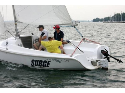2005 Hunter 216 sailboat for sale in Michigan
