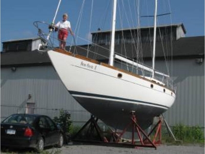 1998 Reliance Sailing Craft Co., Ltd. RELIANCE 44 sailboat for sale in Outside United States