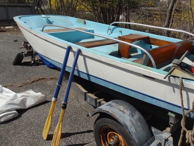 1970 Boston Whaler 13' Boat W/ Trailer & Small Dinghy Included..