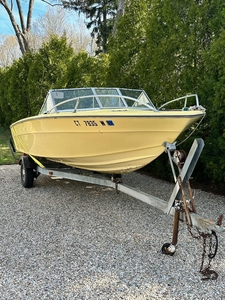 1975 Runabout 18' Boat Located In East Haddam, CT - Has Trailer