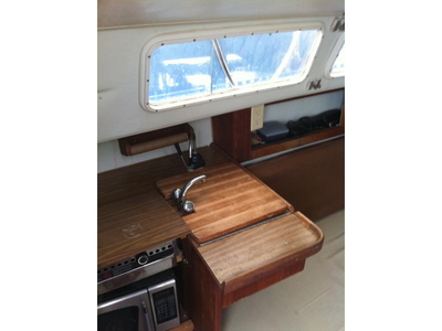 1975 Capital Yachts Newport 28 sailboat for sale in Maryland